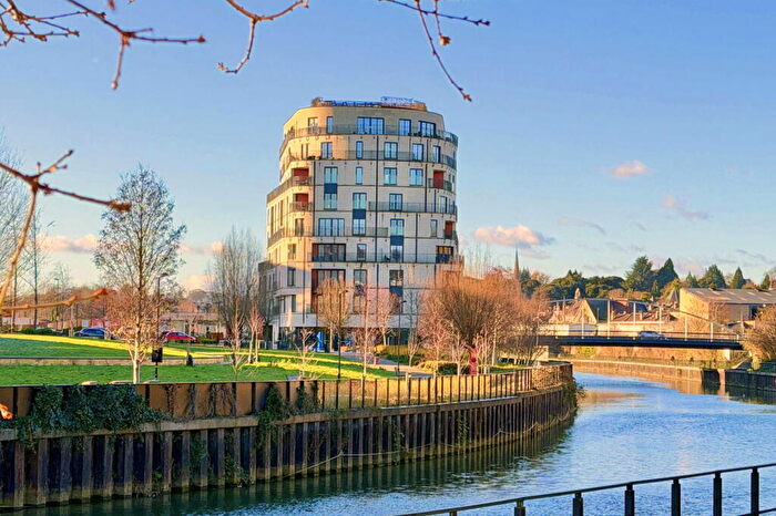 2 Bedroom Penthouse For Sale In Sovereign Point, Bath, BA2