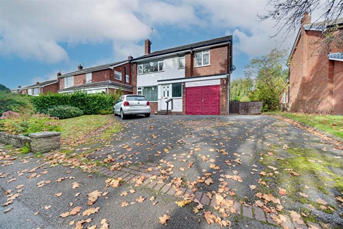 4 Bedroom Detached House For Sale In Holmes Chapel Road, Congleton, CW12