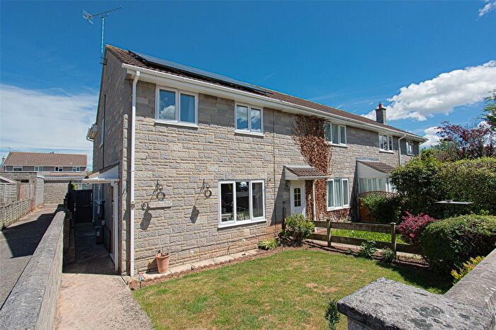4 Bedroom End Of Terrace House For Sale In Walnut Road, Huish Episcopi, Langport, Somerset, TA10