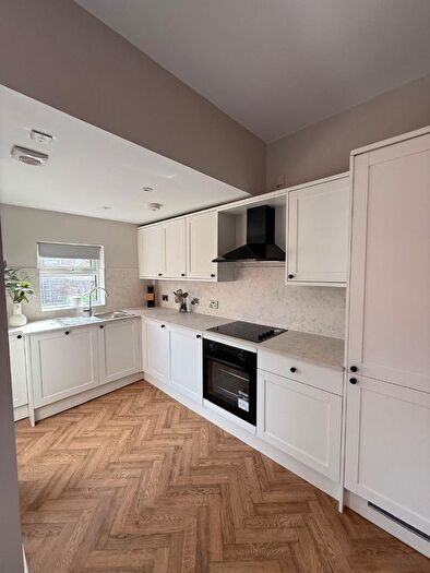 2 Bedroom Terraced House To Rent In Thornton Road, Fallowfield, Manchester, M14