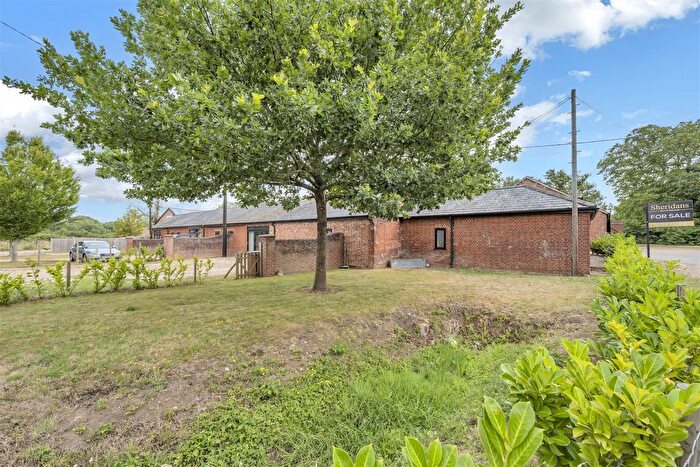 3 Bedroom Barn Conversion For Sale In Dovedon Mews, Chedburgh Road, Whepstead, IP29