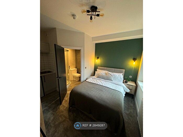 1 Bedroom Terraced House To Rent In Oxford Road, Newcastle, ST5