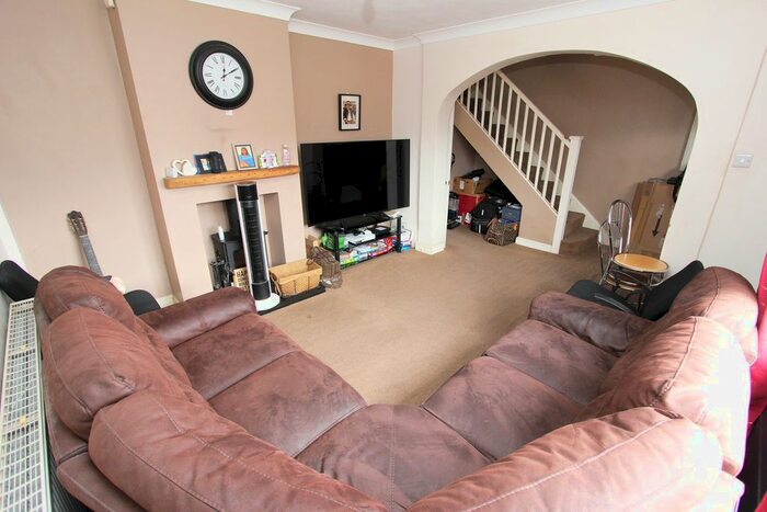 3 Bedroom Terraced House For Sale In Kirby Road, Dartford, Kent, DA2