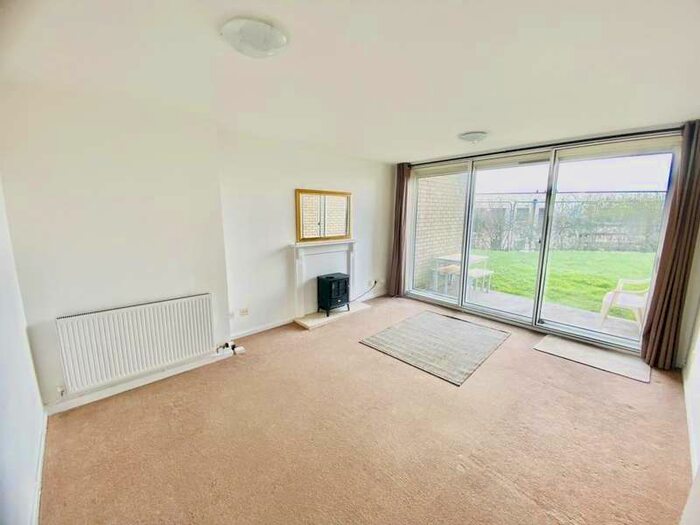 2 Bedroom Flat To Rent In Dyfed, Northcliffe, Penarth, CF64