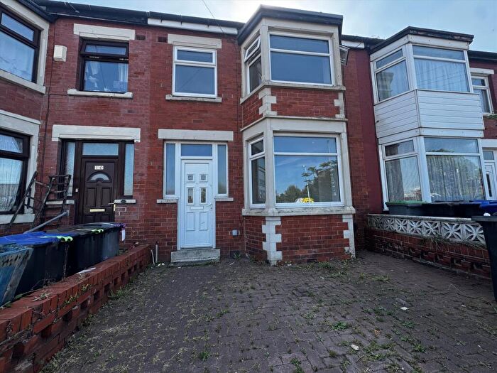 3 Bedroom House To Rent In Mowbray Drive, Blackpool, FY3