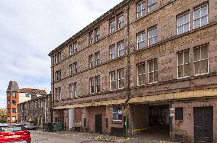 2 Bedroom Flat To Rent In Maritime Street, Edinburgh, EH6