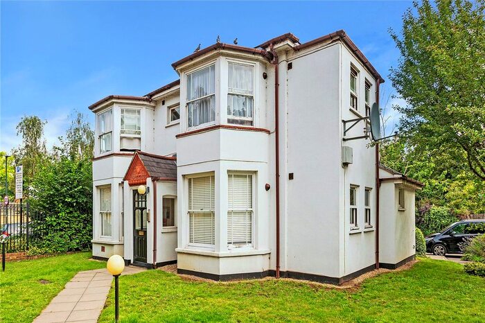 1 Bedroom Flat To Rent In Aspen House, Forest Road, Richmond, Surrey, TW9