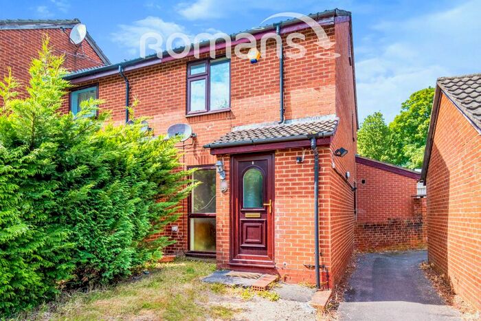 3 Bedroom End Of Terrace House To Rent In Falcon View, Winchester, SO22