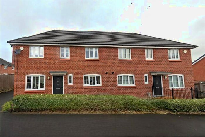 3 Bedroom Semi-Detached House To Rent In Fernhurst Street, Constellation Mill, Chadderton, Oldham, OL1