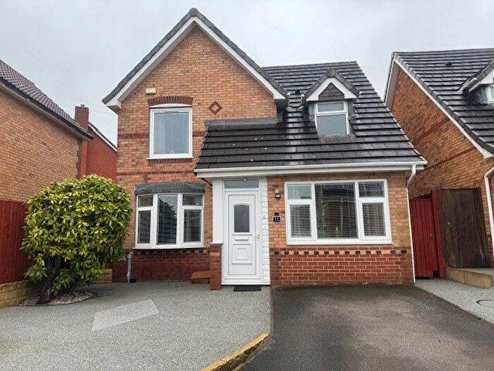 3 Bedroom Detached House For Sale In Cote Farm Lane, Thackley, BD10