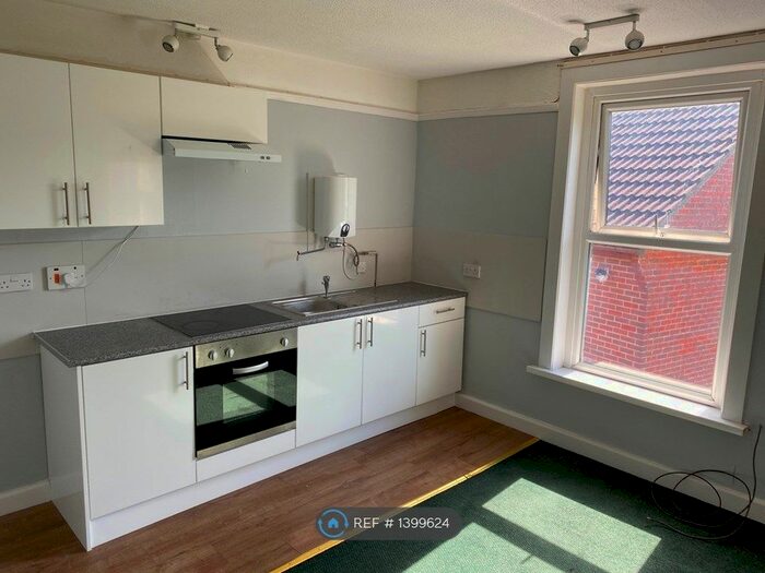 Studio To Rent In Glendinning Avenue, Weymouth, DT4