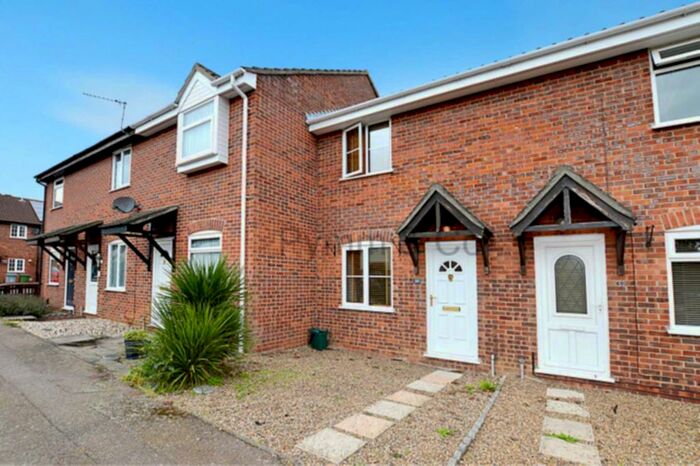 2 Bedroom Terraced House To Rent In Lindley Close, Norwich, NR6