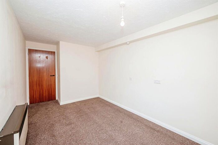 1 Bedroom Retirement Property To Rent In Cavendish Court, Recorder Road, Norwich, NR1