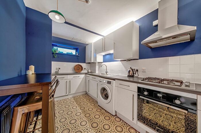1 Bedroom Flat For Sale In Southgate Road, Hackney, London, N1