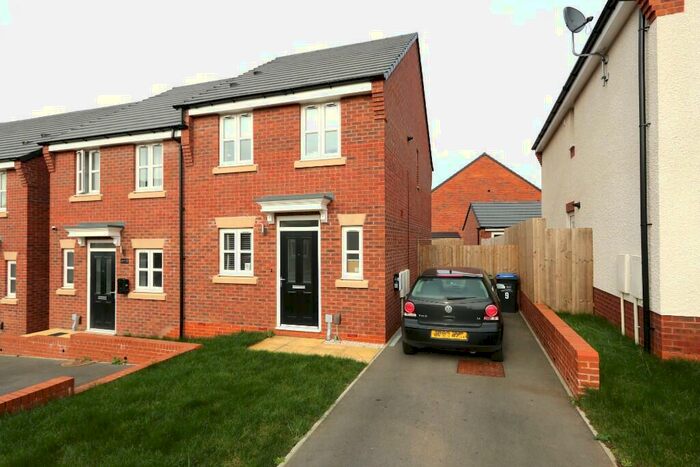 2 Bedroom Semi-Detached House To Rent In Honeysuckle Lane, Warwick, Warwickshire, CV34