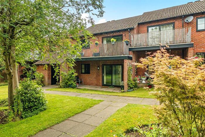 2 Bedroom Apartment For Sale In Old Pharmacy Court, Lower Broadmoor Road, Crowthorne, Berkshire, RG45