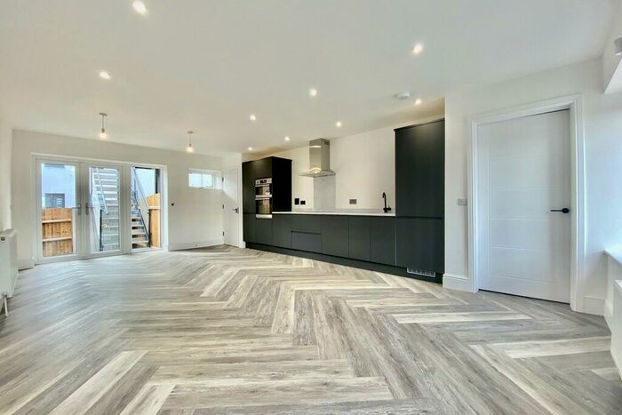 2 Bedroom Apartment To Rent In Melbourne Street, Leeds, LS2