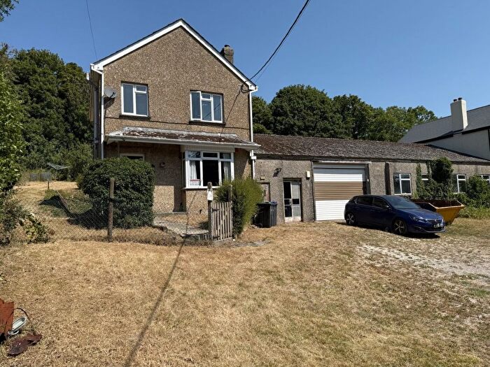 3 Bedroom Property For Sale In Ebbesbourne Wake, Salisbury, SP5
