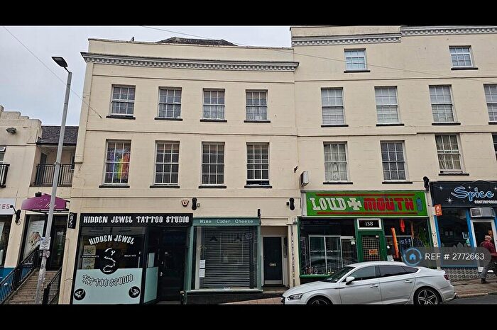 2 Bedroom Flat To Rent In Fore Street, Exeter, EX4