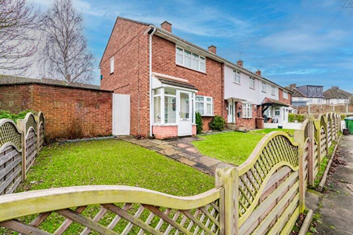 2 Bedroom End Of Terrace House For Sale In Maddocks Close, Sidcup, Kent, DA14