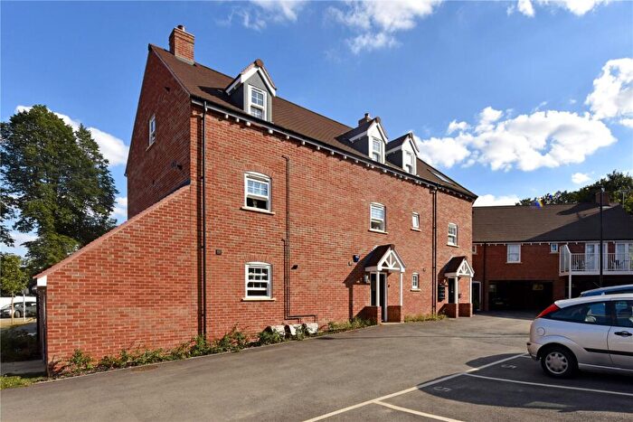 2 Bedroom Apartment To Rent In Quaker Court, Grange Road, Chalfont St Peter, Gerrards Cross, Buckinghamshire, SL9