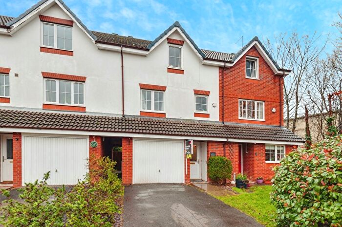 3 Bedroom Town House For Sale In Maplewood Close, Widnes, Cheshire, WA8
