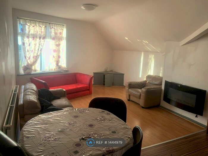 2 Bedroom Flat To Rent In Knowsley Road, Liverpool, L20