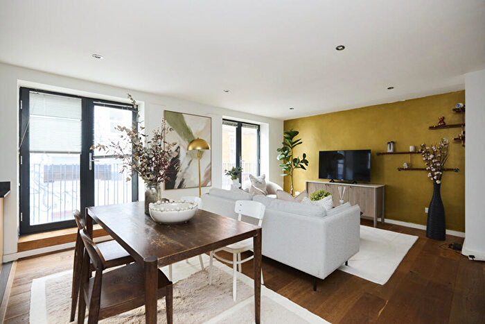 2 Bedroom Apartment To Rent In Turville Street, London, E2