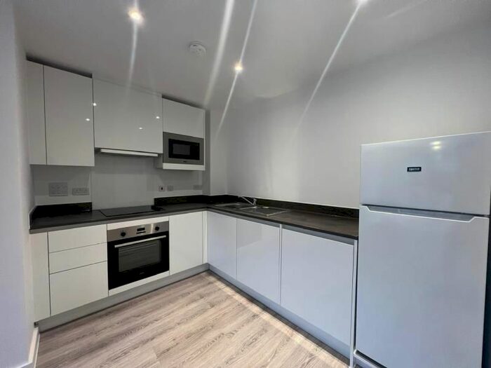 2 Bedroom Flat To Rent In Erasmus Drive, Derby, DE1