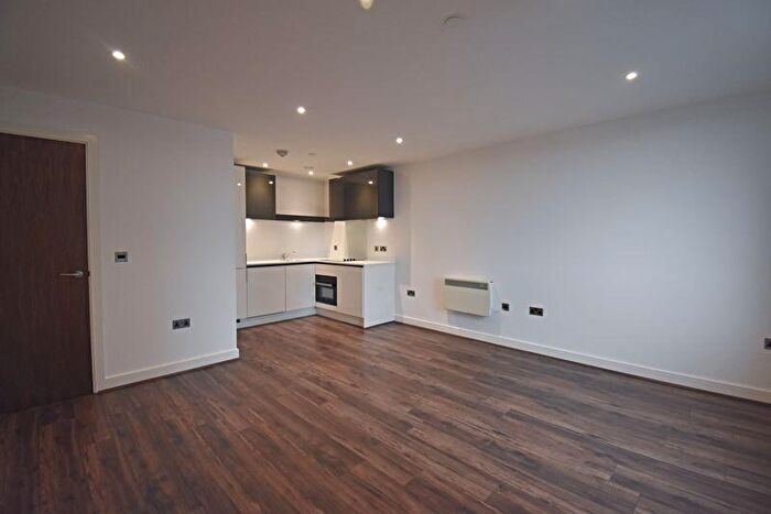 1 Bedroom Flat To Rent In Th Floor Churchill Place, Basingstoke, RG21