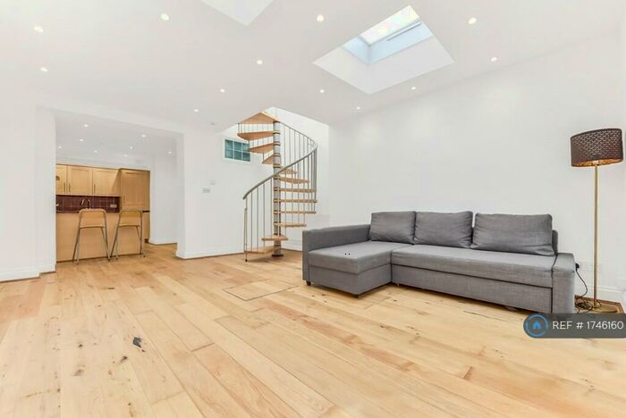 2 Bedroom Flat To Rent In Offord Road, London, N1