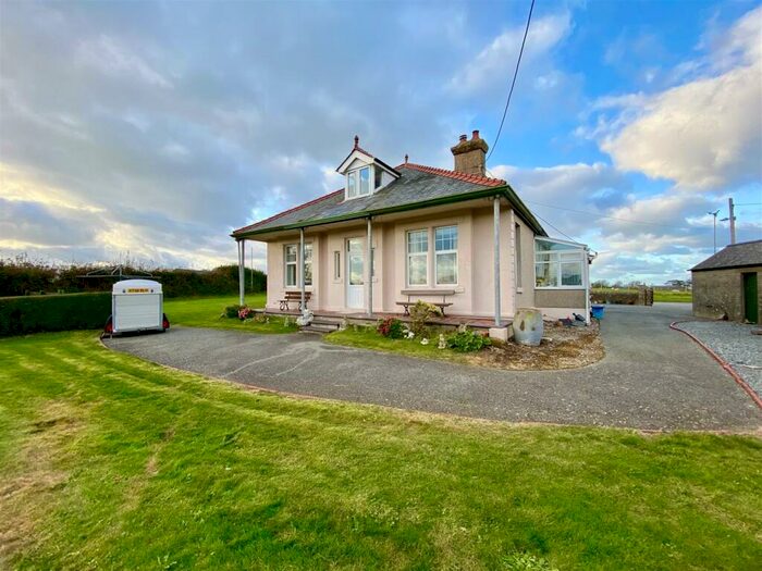 3 Bedroom Detached House For Sale In Lon Groesffordd, Edern, Pwllheli, LL53
