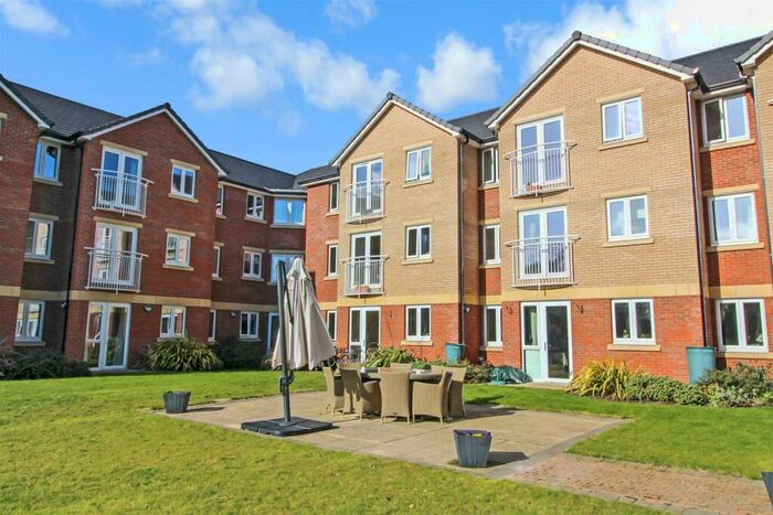 1 Bedroom Apartment For Sale In Booth Court, Handford Road, Ipswich, IP1