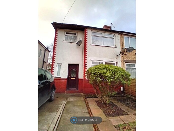 3 Bedroom Semi-Detached House To Rent In Brian Road, Farnworth, Bolton, BL4