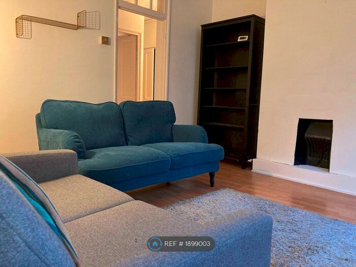 2 Bedroom Flat To Rent In Kennington Oval, London, SE11