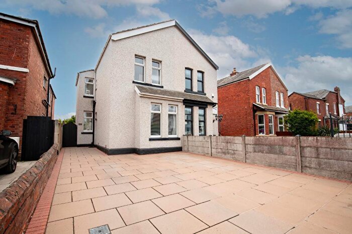 3 Bedroom Semi-Detached House For Sale In Clifford Road, Birkdale, Southport, Merseyside, PR8