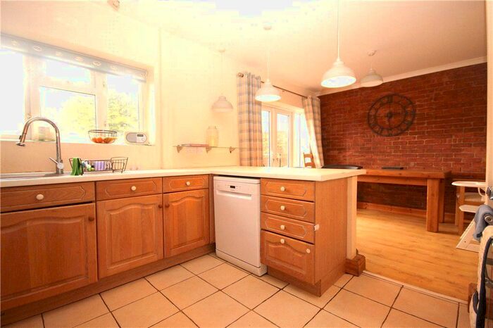 1 Bedroom Semi-Detached House To Rent In Cypress Road, Guildford, Surrey, GU1