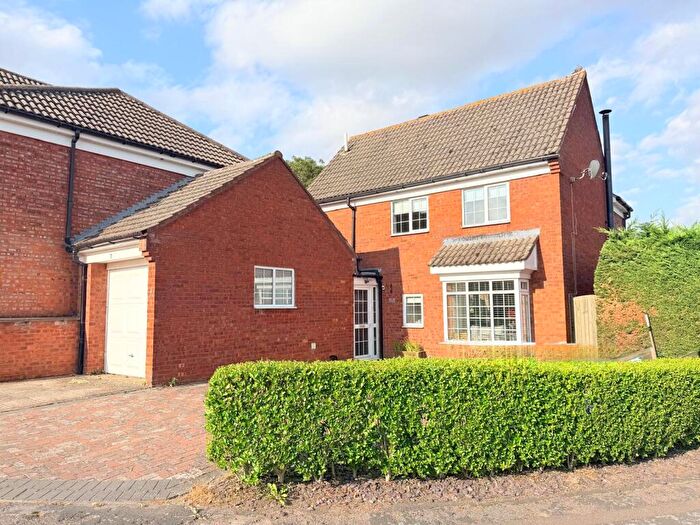4 Bedroom Detached House For Sale In Benham Road, Greens Norton, NN12
