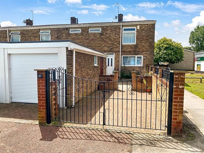 3 Bedroom Terraced House For Sale In Oakfield, Newton Aycliffe, DL5