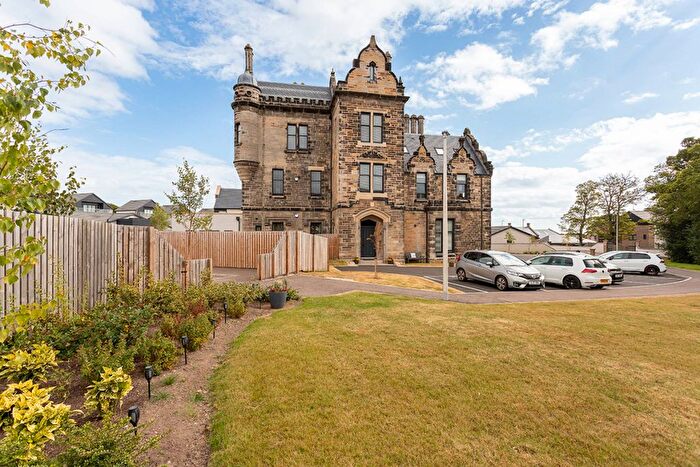 3 Bedroom Flat For Sale In Forth Park Crescent, Kirkcaldy, KY2