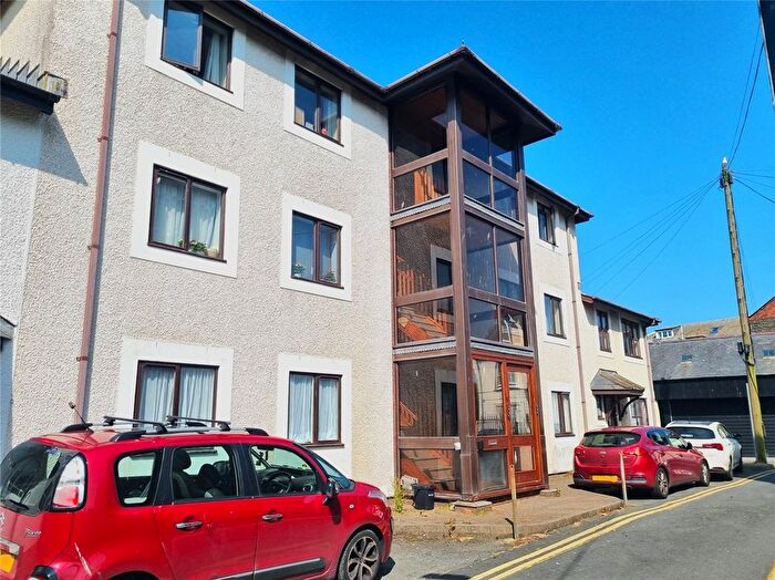 2 Bedroom Flat For Sale In William Street, Aberystwyth, Ceredigion, SY23