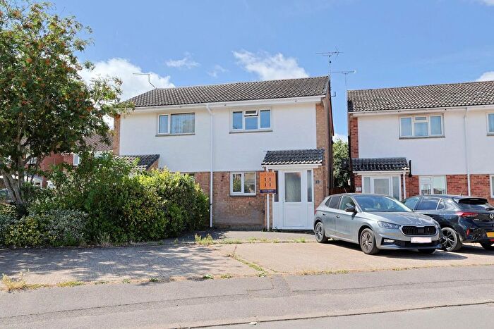 2 Bedroom Semi-Detached House For Sale In Hop Close, Upton, Poole, BH16