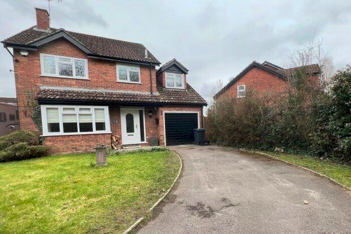 4 Bedroom Detached House To Rent In Crooked Hays Close, Southampton, SO40