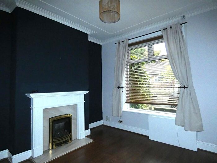 3 Bedroom Terraced House To Rent In Osborne Street, Shaw, Oldham, OL2