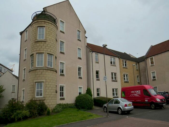 2 Bedroom Flat To Rent In Newhaven Place, Newhaven, Edinburgh, EH6