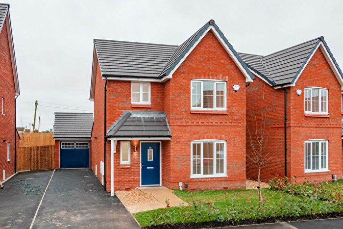 3 Bedroom House To Rent In Pollen Gardens, Warton, PR4