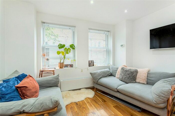 1 Bedroom Flat To Rent In Oakbury Road, Sands End, SW6