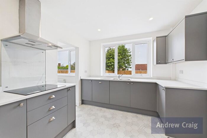 4 Bedroom Semi-Detached House For Sale In Windy Nook Road, Windy Nook, NE9
