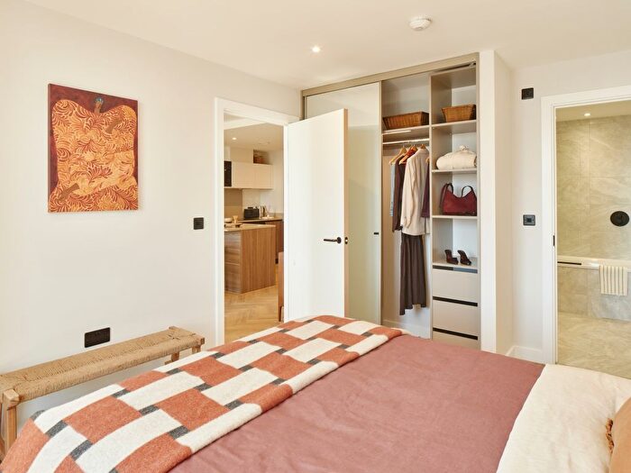 1 Bedroom Flat To Rent In James Watt Queensway, Birmingham, B4