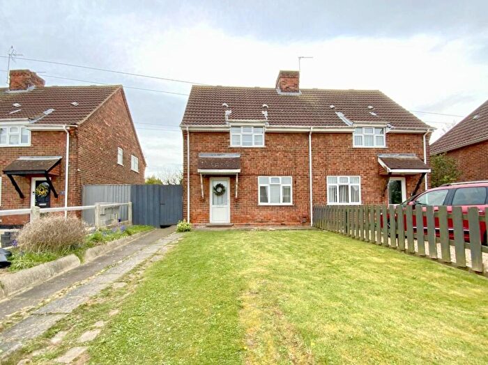 3 Bedroom Semi Detached House For Sale In Fairway, Waltham, DN37